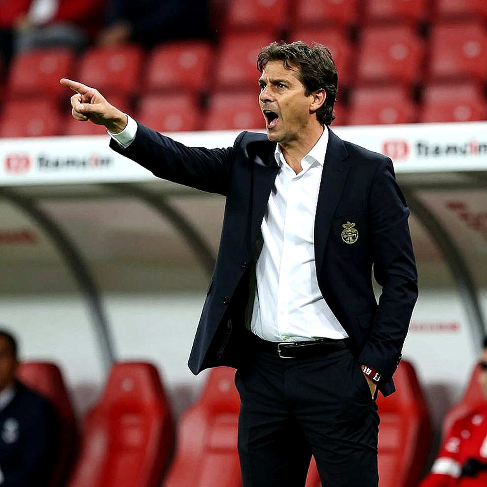 Barcelona's crisis is in the headline, not the file: auditing the 42nd minute and round ten
